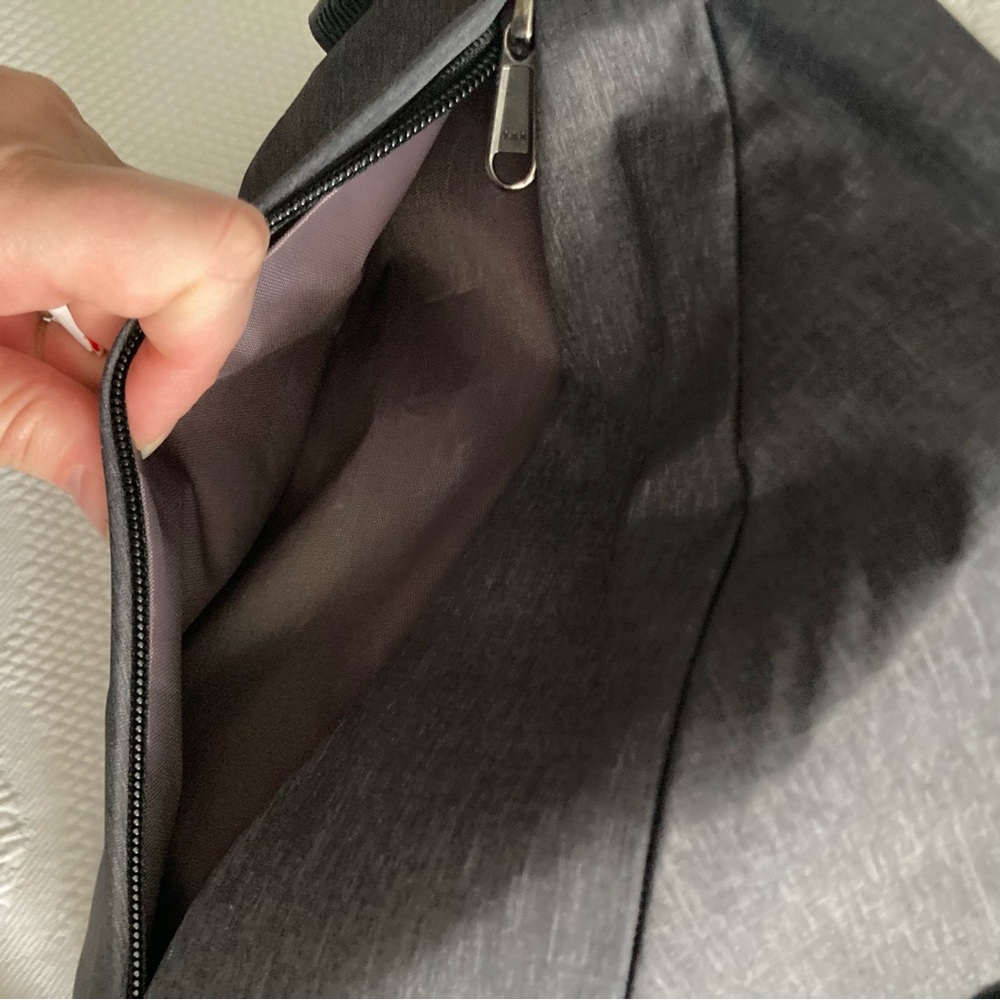 Wander Dark Gray Crossbody Bag - Picture 5 of 11